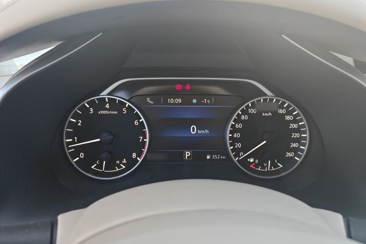 Used Nissan Murano 2021 2.5L XL Two-Wheel Drive Smart Connect Luxury Edition Instrument Cluster