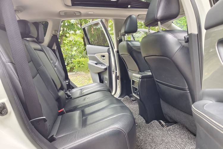 Used Nissan Murano 2021 2.5L XL Two-Wheel Drive Smart Connect Luxury Edition Interior 1