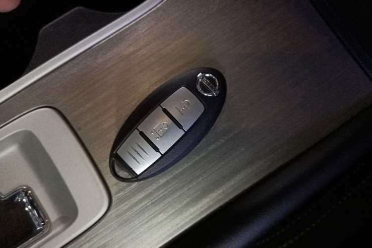 Used Nissan Murano 2021 2.5L XE Two-Wheel Drive Elite Edition Interior 1