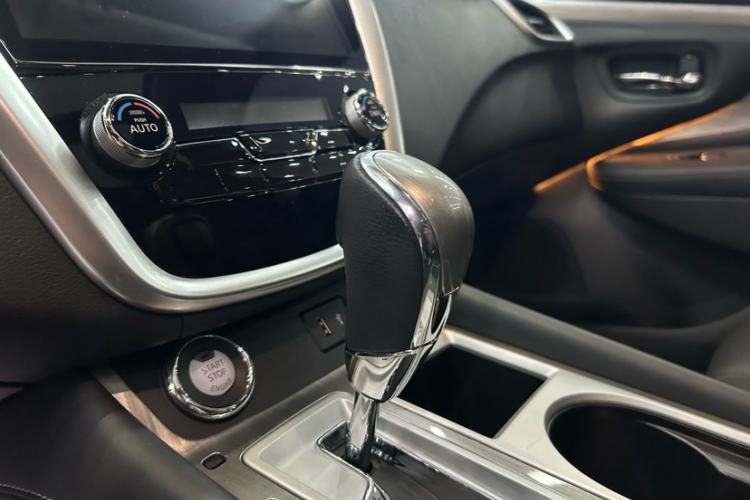 Used Nissan Murano 2021 2.5L XL Two-Wheel Drive Smart Connect Luxury Edition Interior 1