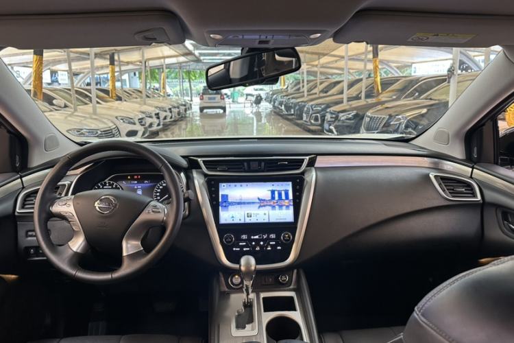 Used Nissan Murano 2021 2.5L XL Two-Wheel Drive Smart Connect Luxury Edition Interior 1