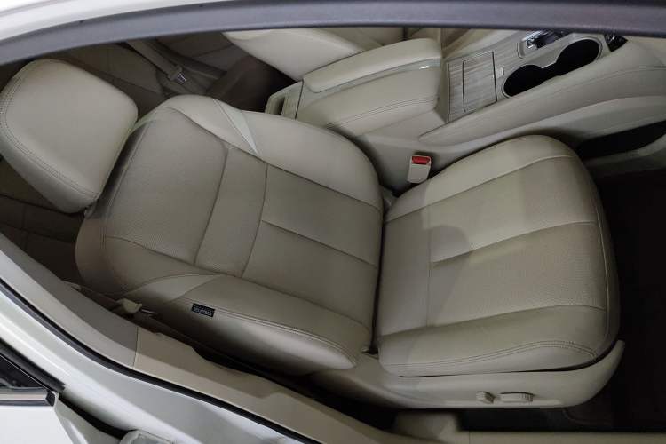 Used Nissan Murano 2021 2.5 S/C HEV XE Four-Wheel Drive Hybrid SmartConnect Prestige Edition Interior 10