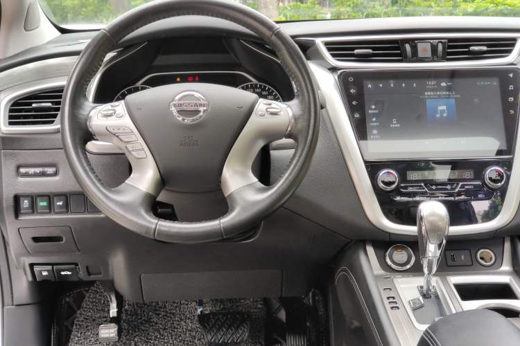 Used Nissan Murano 2021 2.5L XL Two-Wheel Drive Smart Connect Luxury Edition Interior 12