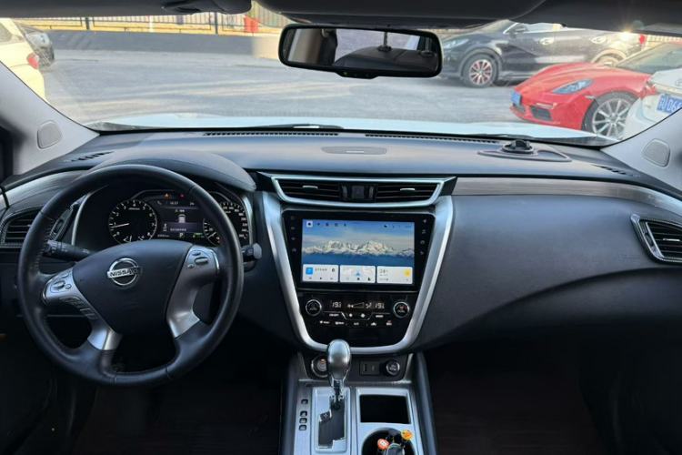 Used Nissan Murano 2021 2.5L XL Two-Wheel Drive Smart Connect Luxury Edition Interior 2