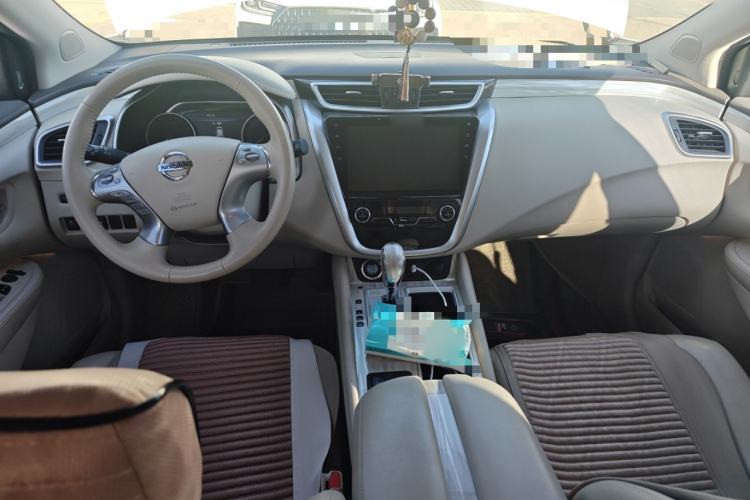 Used Nissan Murano 2021 2.5L XL Two-Wheel Drive Smart Connect Luxury Edition Interior 2
