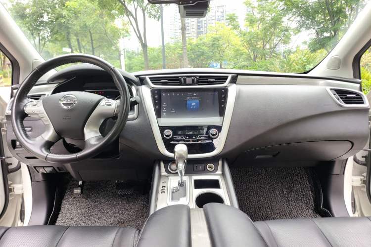 Used Nissan Murano 2021 2.5L XL Two-Wheel Drive Smart Connect Luxury Edition Interior 3