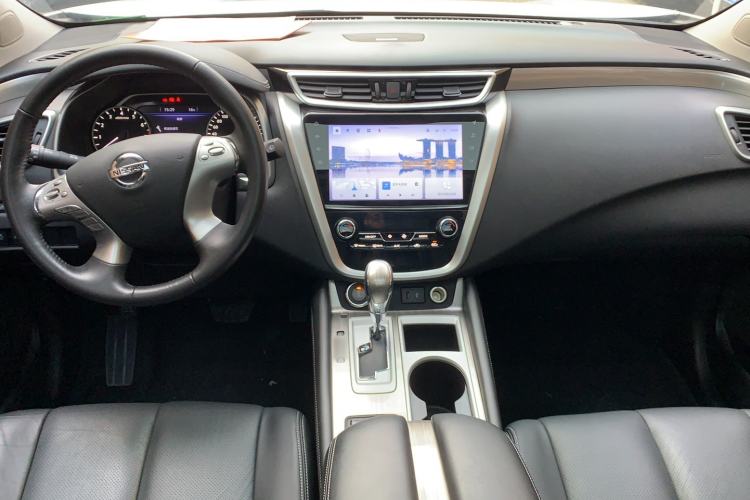 Used Nissan Murano 2021 2.5L XL Two-Wheel Drive Smart Connect Luxury Edition Interior 3