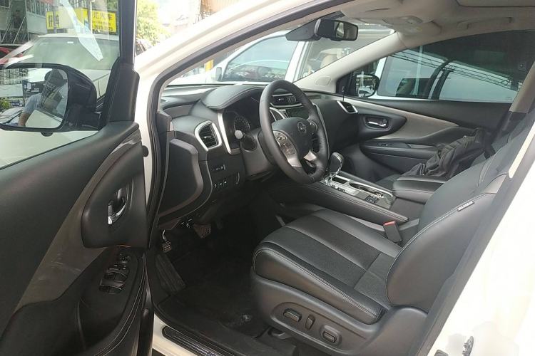 Used Nissan Murano 2021 2.5L XL Two-Wheel Drive Smart Connect Luxury Edition Interior 3