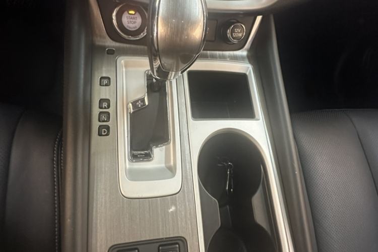 Used Nissan Murano 2021 2.5L XL Two-Wheel Drive Smart Connect Luxury Edition Interior 3