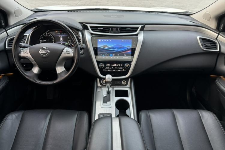 Used Nissan Murano 2021 2.5L XL Two-Wheel Drive Smart Connect Luxury Edition Interior 5