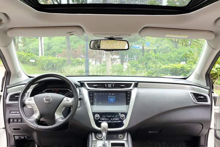 Used Nissan Murano 2021 2.5L XL Two-Wheel Drive Smart Connect Luxury Edition Interior 6