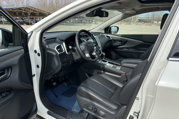 Used Nissan Murano 2021 2.5L XL Two-Wheel Drive Smart Connect Luxury Edition Interior 6