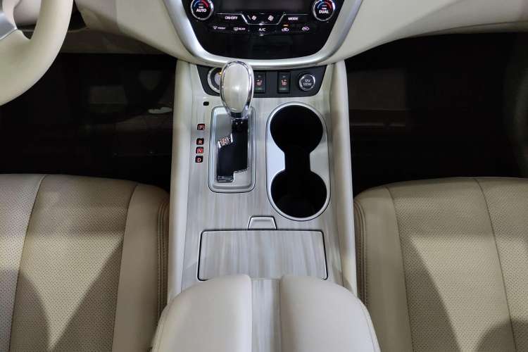 Used Nissan Murano 2021 2.5 S/C HEV XE Four-Wheel Drive Hybrid SmartConnect Prestige Edition Interior 7