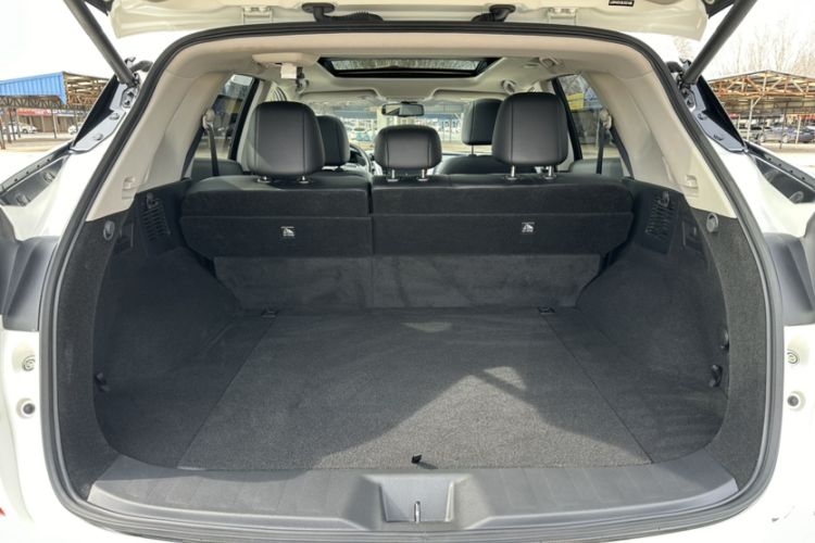 Used Nissan Murano 2021 2.5L XL Two-Wheel Drive Smart Connect Luxury Edition Interior 8
