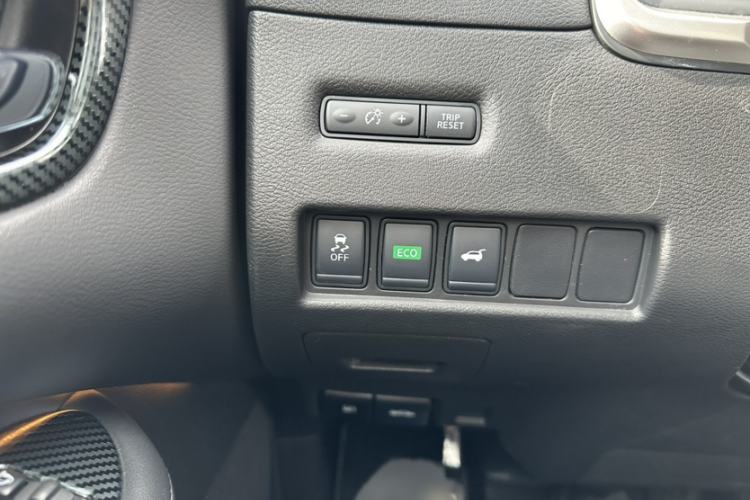 Used Nissan Murano 2021 2.5L XL Two-Wheel Drive Smart Connect Luxury Edition Interior 9