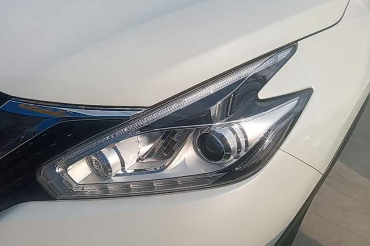 Used Nissan Murano 2021 2.5L XL Two-Wheel Drive Smart Connect Luxury Edition Left Front Headlight