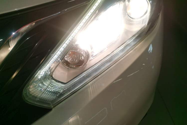 Used Nissan Murano 2021 2.5L XE Two-Wheel Drive Elite Edition Left Front Headlight