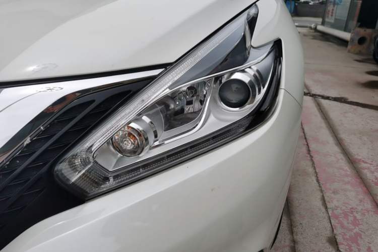 Used Nissan Murano 2021 2.5L XE Two-Wheel Drive Elite Edition Left Front Headlight