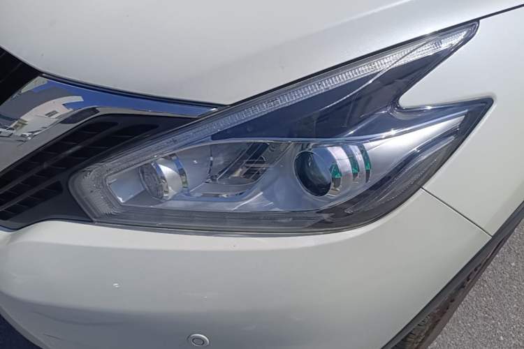 Used Nissan Murano 2021 2.5L XL Two-Wheel Drive Smart Connect Luxury Edition Left Front Headlight
