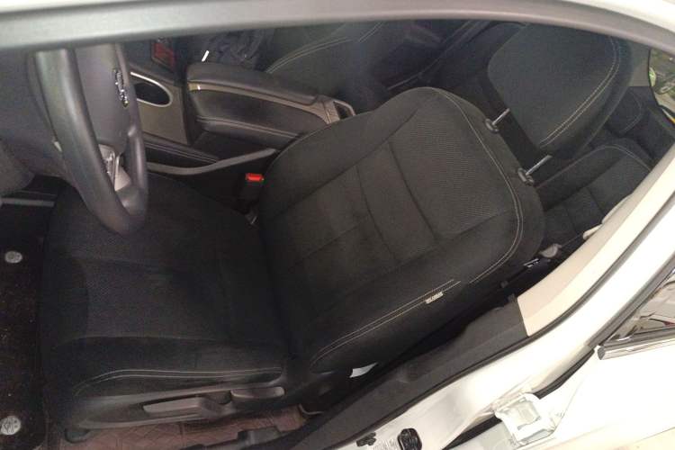 Used Nissan Murano 2021 2.5L XE Two-Wheel Drive Elite Edition Left Front Seat