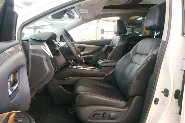 Used Nissan Murano 2021 2.5L XL Two-Wheel Drive Smart Connect Luxury Edition Left Front Seat