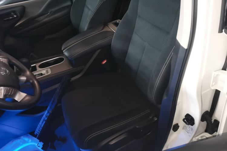 Used Nissan Murano 2021 2.5L XE Two-Wheel Drive Elite Edition Left Front Seat