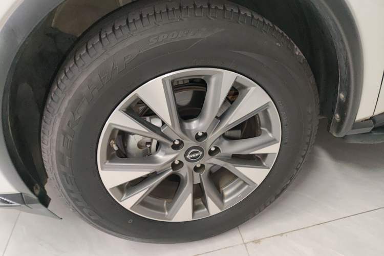 Used Nissan Murano 2021 2.5L XL Two-Wheel Drive Smart Connect Luxury Edition Left Front Wheel Hub