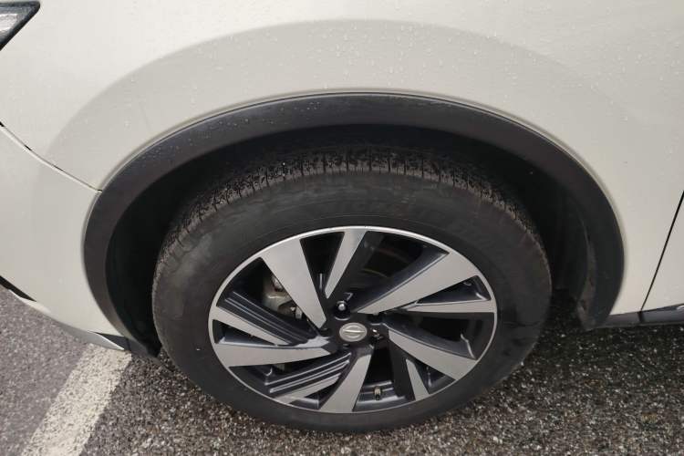 Used Nissan Murano 2021 2.5 S/C HEV XE Four-Wheel Drive Hybrid SmartConnect Prestige Edition Left Front Wheel Hub