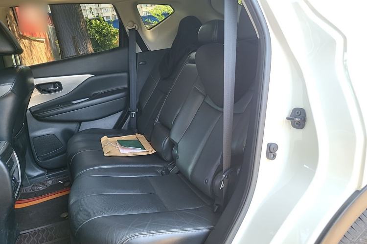 Used Nissan Murano 2021 2.5L XL Two-Wheel Drive Smart Connect Luxury Edition Left Rear Seat
