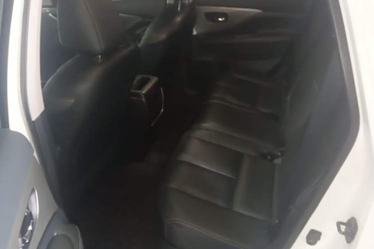 Used Nissan Murano 2021 2.5L XL Two-Wheel Drive Smart Connect Luxury Edition Left Rear Seat