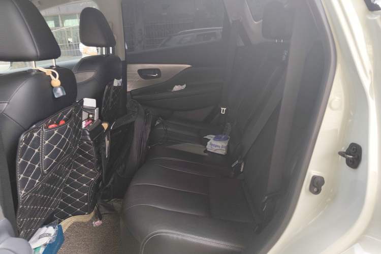 Used Nissan Murano 2021 2.5L XL Two-Wheel Drive Smart Connect Luxury Edition Left Rear Seat