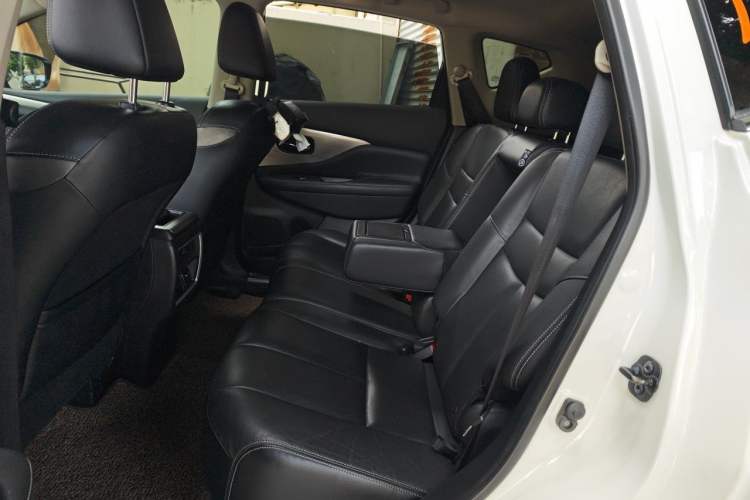 Used Nissan Murano 2021 2.5L XL Two-Wheel Drive Smart Connect Luxury Edition Left Rear Seat