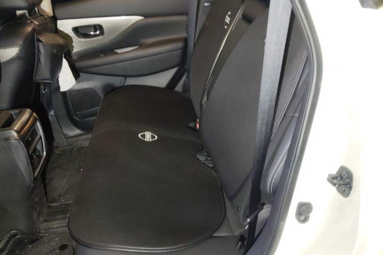 Used Nissan Murano 2021 2.5L XL Two-Wheel Drive Smart Connect Luxury Edition Left Rear Seat