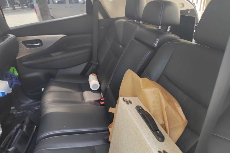 Used Nissan Murano 2021 2.5L XL Two-Wheel Drive Smart Connect Luxury Edition Left Rear Seat