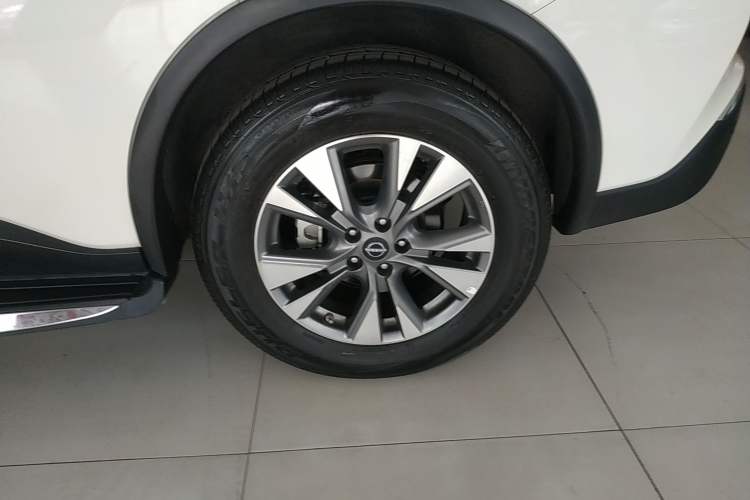 Used Nissan Murano 2021 2.5L XE Two-Wheel Drive Elite Edition Left Rear Wheel Hub