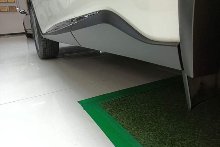 Used Nissan Murano 2021 2.5L XL Two-Wheel Drive Smart Connect Luxury Edition Left Side Sill