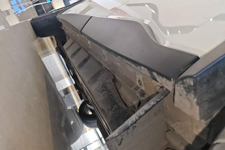 Used Nissan Murano 2021 2.5 S/C HEV XE Four-Wheel Drive Hybrid SmartConnect Prestige Edition Left Side Sill