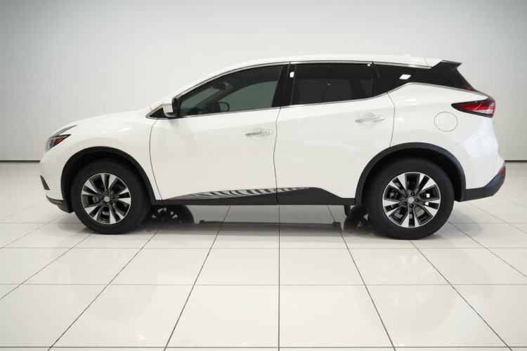 Used Nissan Murano 2021 2.5L XE Two-Wheel Drive Elite Edition Left Side