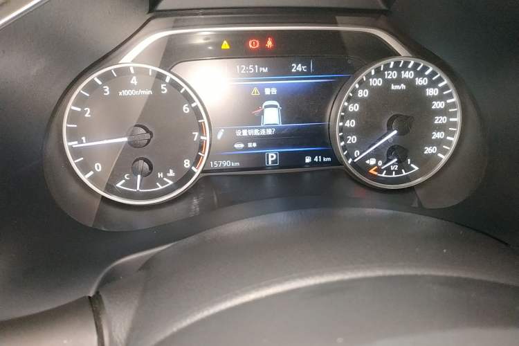 Used Nissan Murano 2021 2.5L XE Two-Wheel Drive Elite Edition Odometer Close Up