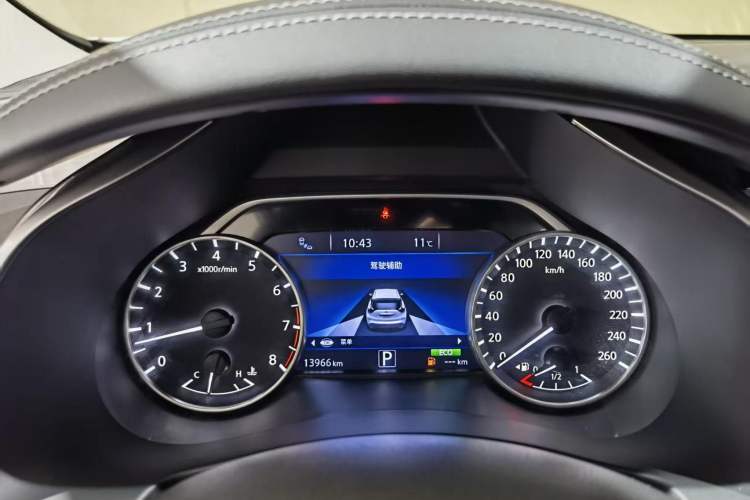 Used Nissan Murano 2021 2.5L XL Two-Wheel Drive Smart Connect Luxury Edition Odometer Close Up