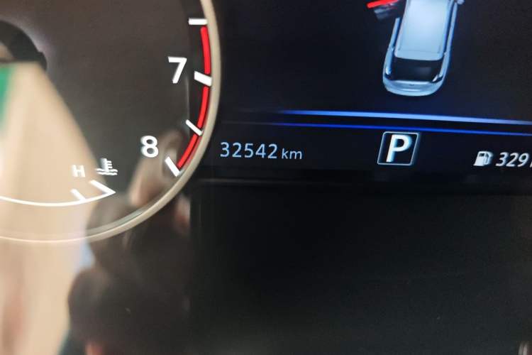 Used Nissan Murano 2021 2.5L XE Two-Wheel Drive Elite Edition Odometer Close Up