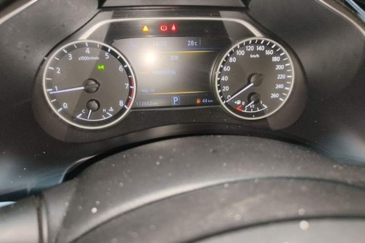 Used Nissan Murano 2021 2.5L XL Two-Wheel Drive Smart Connect Luxury Edition Odometer Close Up