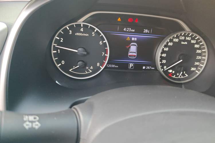 Used Nissan Murano 2021 2.5L XE Two-Wheel Drive Elite Edition Odometer Close Up