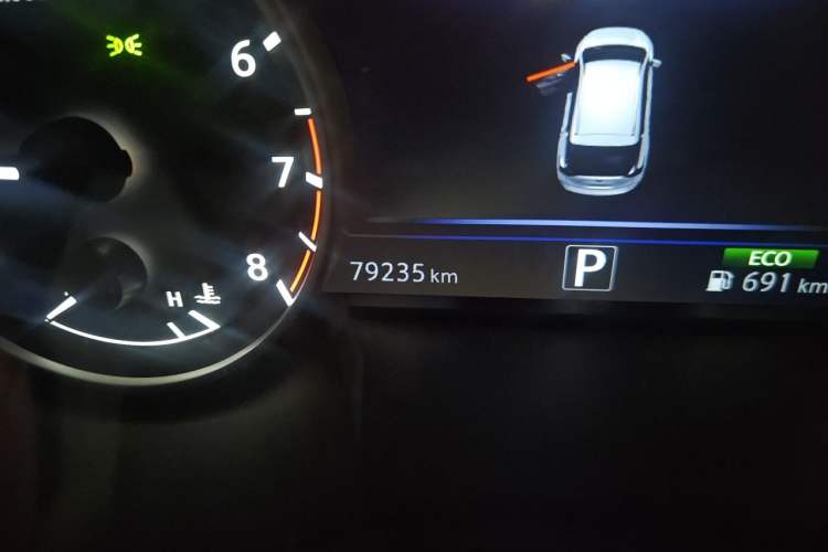 Used Nissan Murano 2021 2.5L XE Two-Wheel Drive Elite Edition Odometer Close Up