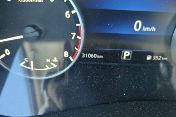 Used Nissan Murano 2021 2.5L XL Two-Wheel Drive Smart Connect Luxury Edition Odometer Close Up