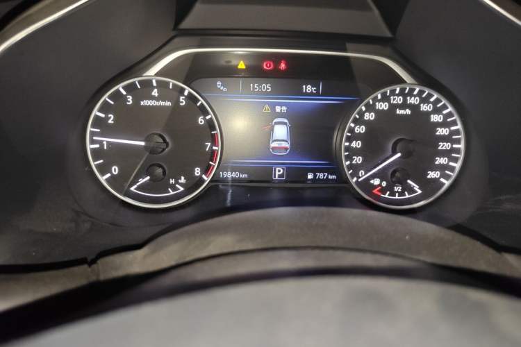 Used Nissan Murano 2021 2.5L XL Two-Wheel Drive Smart Connect Luxury Edition Odometer Close Up