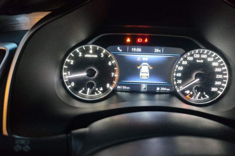 Used Nissan Murano 2021 2.5L XL Two-Wheel Drive Smart Connect Luxury Edition Odometer Close Up