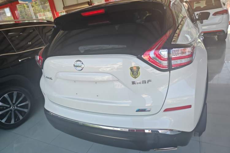 Used Nissan Murano 2021 2.5L XL Two-Wheel Drive Smart Connect Luxury Edition Rear