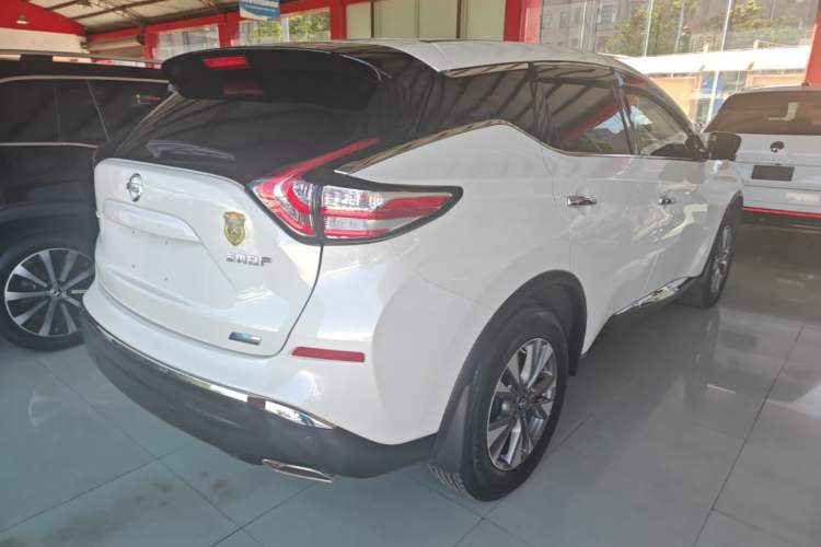 Used Nissan Murano 2021 2.5L XL Two-Wheel Drive Smart Connect Luxury Edition Rear Right 45 Deg