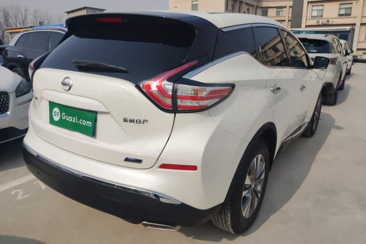 Used Nissan Murano 2021 2.5L XE Two-Wheel Drive Elite Edition Rear Right 45 Deg
